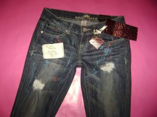Almost Famous Low Boot Destroyed Splattered Jeans