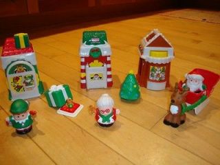 Fisher Price Little People Christmas Village Play Set 2002 Complete
