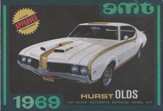 AMT 69 Hurst Olds Plastic Model Car Kit Scale 1/25 #703