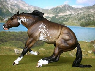 Unpainted Resin Horse   Western Performance Horse
