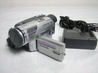 10 35) Panasonic Mini DV Video Camera Camcorder PV GS120 SD Flash
