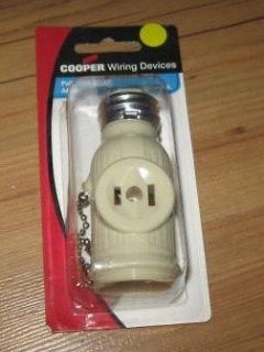  Cooper Electrical Pull Chain Socket Adapter with 2 Side Outlets 1 bulb