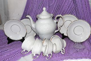 VINTAGE BEAUTIFUL WAWEL POLAND WHITE WITH GOLD CHINA DINNER WARE 9 pcs