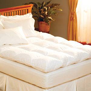 queen featherbed in Mattress Pads & Feather Beds