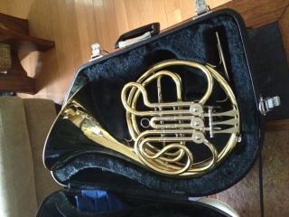 Yamaha YHR 314 II French Horn (single) with Hard Case and mouth piece