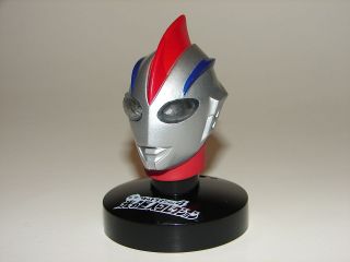   Nice Light Up Head (Mask) Figure   Ultraman Hikari Set 4 Godzilla