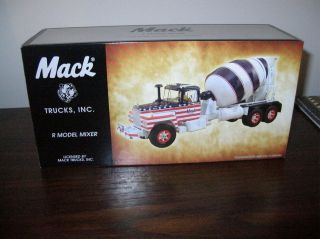 Monogram Mack R Conventional and Fruehauf tanker truck model kit
