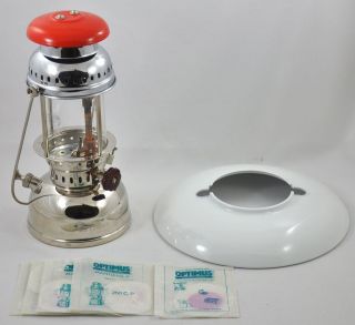 Beautiful kerosene lantern OPTIMUS 200   NEW   with reflector   MINT