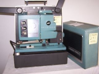 16MM BELL & HOWELL HIGH INTENSITY ARC MOVIE PROJECTOR MODEL 566 