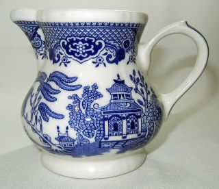 churchill blue willow creamer in Blue Willow