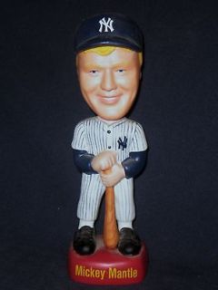 MICKEY MANTLE COLLECTABLE PORCLAIN BOBBLE HEAD