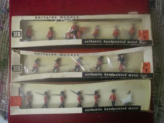 VINT BOXED SETS BRITAINS HND PNTD METAL TOYS SOLDIERS MOUNTIES 