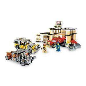 Rare Lego 10200 Custom Car Garage Body Shop Digital Cd