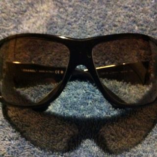 Chanel Sunglasses 5081b Black Color With Case.