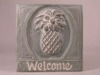 Isabel Bloom Welcome Plaque Pineapple Sculpture #700432 NIB