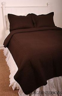   HOTEL CHOCOLATE BROWN MATELASSE OVERSIZE KING QUILT COVERLET SET