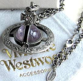 Vivienne Westwood Large ORNAMENTAL 3D ORB Pedant Necklace within box 