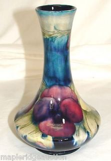 William MOORCROFT Pottery PANSY Vase Burslem 1916 SIGNED, Vintage