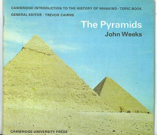 PAPER BOOKLET * THE PYRAMIDS * EGYPT STONE ARCHITECTURE