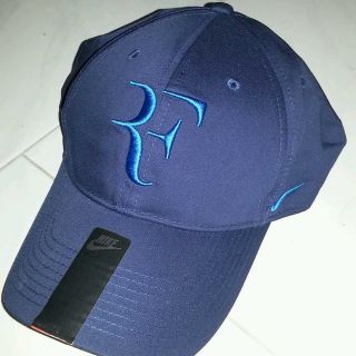 BRAND NEW ROGER FEDERER NIKE TENNIS CAP HAT NAVY BLUE