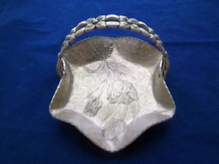 ALUMINUM HAMMERED METAL DISH TULIP DESIGN COLLECTIBLE FREE SHIP in USA