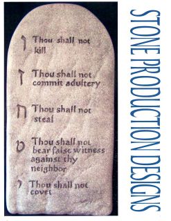 ten commandments plaques
