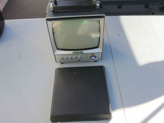   SONY Portable Transistor TV Television 9 304W   For Parts   Repair