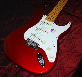   Johnson Stratocaster ® STRAT ® Candy Apple Red   Maple Fretboard