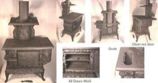 Favorite Salesman Sample or Toy Cast Iron Stove
