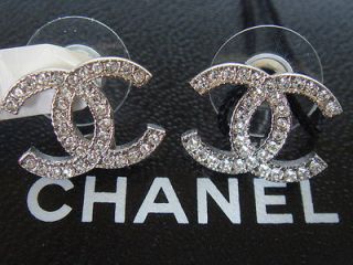 AUTHENTIC BRAND NEW 2012 SILVER CHANEL CC LOGO CRYSTAL EARRINGS
