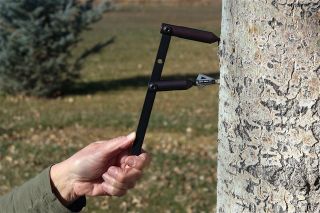 Broadhead Point Puller gets your archery broadheads out of the tree 
