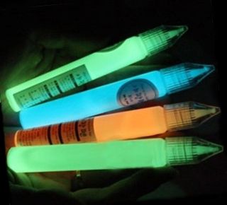 GLOW in the DARK Paint Pen Luminous pen