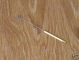 FLY TYING TOOLS   DUBBING TWISTER WITH BRASS HANDLE