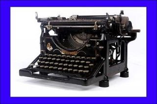 Striking Underwood Nº 5 Typewriter with Spanish Keyboard. Circa 1920