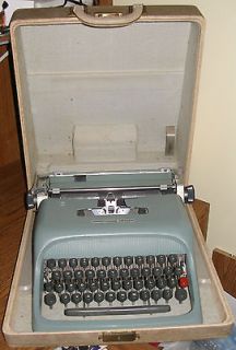 Vintage Underwood Olivetti Studio 44 Portable Vintage Typewriter 