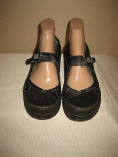 ahnu shoes in Womens Shoes