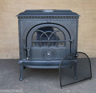 jotul wood stove in Fireplaces & Stoves
