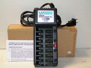 Automatic NiMH NiCD 8 Bay AA AAA Battery Charger   V868