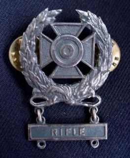   Filled Vietnam War Era US Military Marksmanship Medal w/Rifle Bar