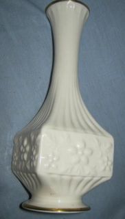 Aynsley Camellia Fine Bone China Square Bud Vase Made In England Cream 