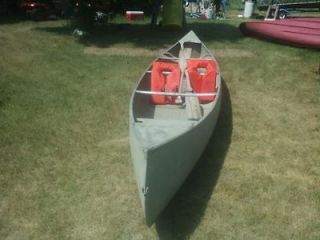 18 grumman aluminum canoe bass musky boat wide and very sturdy