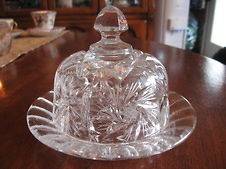 73 VINTAGE CRYSTAL BUTTER DISH W/TOP ON PINWHEEL CLEAR GLASS