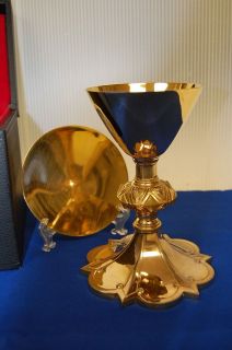 BEAUTIFUL GOLD PLATED GOTHIC STYLE CHALICE AND PATEN WITH CASE