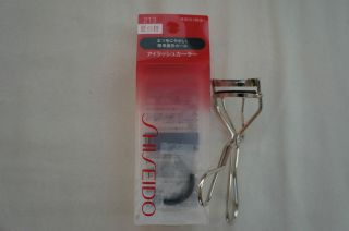 Authentic NIB Shiseido Eyelash Curler 213 and One Refill FREE Ship 