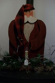 WOOD PATTERN MED, PRIMITIVE SANTA by A Painters Pastime