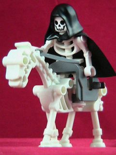   LEGO APOCALYPSE Skeleton RIDER & HORSE ~ Glow in Dark Horse **NEW
