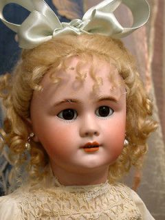 ANGELIC 28 DEP ANTIQUE FRENCH/GERMAN BEBE DOLL in ANTIQUE WHITE Lace 