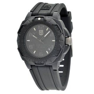 Luminox Mens 0201.BO Sentry 0200 Blackout With Rubber Band Watch 