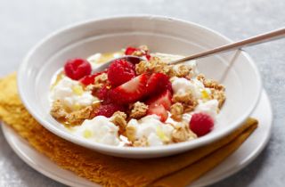 Granola with cottage cheese and berries   Tesco Real Food 