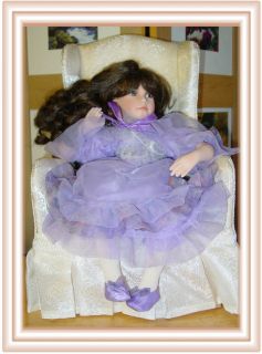 LAVENDER DREAMS BY LINDA MASON GEORGETOWN COLLECTION FINE BISQUE 